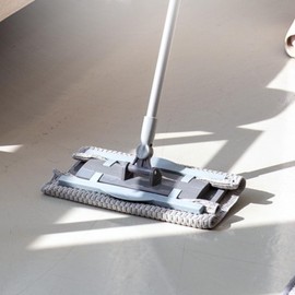 Classic Cleaning 2-Tier Pole Rotating Head Mop Pad Set