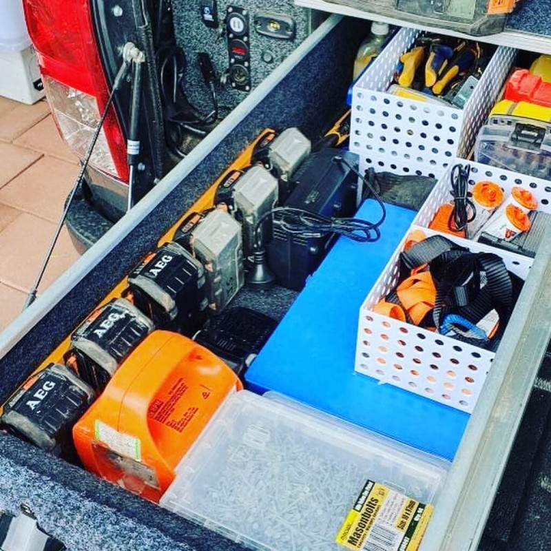 48 Tools 4-Battery Wall Mount Holder for Ridgid 18V –