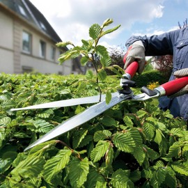 BERGER Professional Hedge Shear, Self-Sharpening 9.45" Steel Blades, Chrome-Plated Wavy Blades, 2 Sap Grooves to Prevent Sticking, Wood Handles, 4590