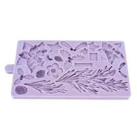 Karen Davies - Winter Wreath