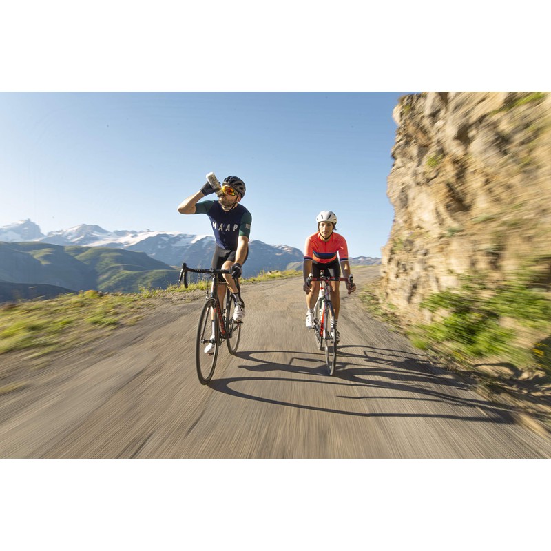 CamelBak Podium Chill Bottiglia da Ciclismo Fantasmariflessivo 630ml