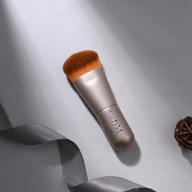 Kabuki Makeup Brush - Angled Blender Brush for Powder, Cream, Liquid Foundation, Sunscreen, Blush Blending & Bronzer - Professional Make Up Brush - Full Face Makeup Brush - Vegan & Cruelty Free