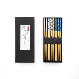 Bamboo Chopsticks Set, 5 Pairs of Stylish Japanese Wooden Chopsticks in Black Box - Perfect Reusable Cooking & Dining Gifts for Anime Fans and Beginners (Mixed Colours)