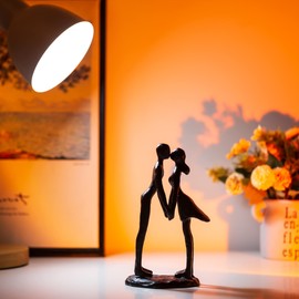 Sziqiqi Cast Iron Kissing Couple Statue Modern Decorative Figurine Romantic Sculptures Ornament, Black Metal Abstract Figure Anniversary Wedding Keepsake Gift for Her Women Girlfriend Bride Couples