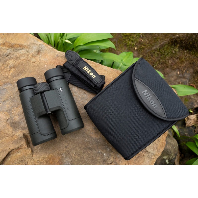 Nikon PROSTAFF P7 Binoculars 10x30 10x 30 Caliber Bird Watching
