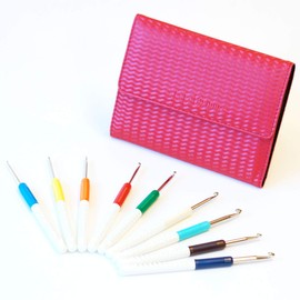 addi Comfort Grip Colours Crochet Hook Set Sizes Metric 2, 2.5, 3, 3.5, 4, 4.5, 5, 5.5, and 6mm with Project Bag