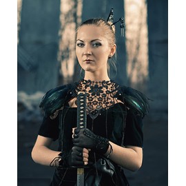 keland Feather Shrug Epaulettes Cape Scarf Steampunk Body Chain Shoulder Chain Harness for Women Burlesque Costume (Black-001)