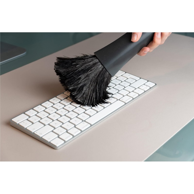 Maximex Retractable ostrich feather duster, allergy-friendly duster cleans even the