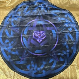 High-quality altar cloth in French crêpe Celtic pentacle 35 inches round