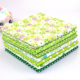 MajorCrafts 7pcs of 50cm x 50cm Polka Dot and Floral Cotton Fabric Patchwork Squares (Green Theme)