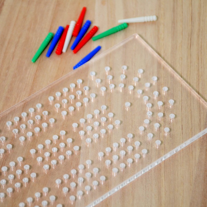 UPTTHOW Acrylic Cribbage Board Templates Kit with 12Pcs Pegs, Classic