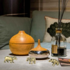 SnowOwl 3Pcs Brass Hyena & Elephant & Hippo Figurine, Animal Figurine Sculpture Decor, Small Hyena & Elephant & Hippo Ornament Copper Statue Tea Pet Home Decoration for computer desk (Animal-08)