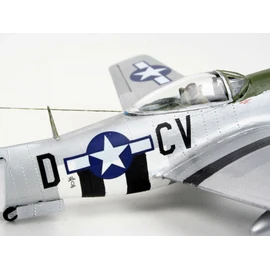 Revell 04148 P-51 D Mustang 1:72 Scale Unbuilt/Unpainted Plastic Model Kit