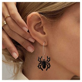 Inilbran Punk Spider Drop Earrings Black Horror Spider Dangle Earrings Vintage Spider Exaggerated Earrings Gothic Spider Hook Earrings Jewellery for Women and Girls