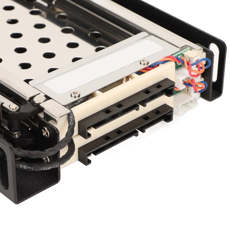 Internal SATA Hard Drive Rack 2.5in SATA I/II/III Trayless Maximum
