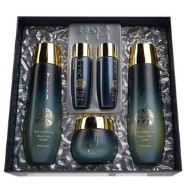 Half Club/Celler Hub / 하프클럽/셀러허브_여성트랜드패션캐비어 화장품 스킨케어 3종 선물세트