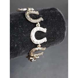 free spirit NEW Gold Brass Lucky Horseshoe Linked Bracelet Hammered Metal Fashion 7 In