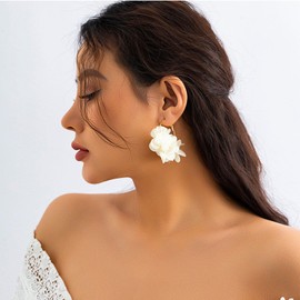 Bohemian Big Flowers Earrings Petal Dangle Drop Earrings,Women Gold Plated Petal Floral Hoop Hook Earrings for Women Dangling Statement Earrings (White)