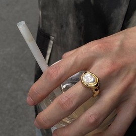 Baroque Pearl Ring for Women Gold Pearl Statement Ring Adjustable Open Pearl Finger Ring Chunky Irregular Pearl Rings Fashion Wedding Jewelry for Women (Gold)