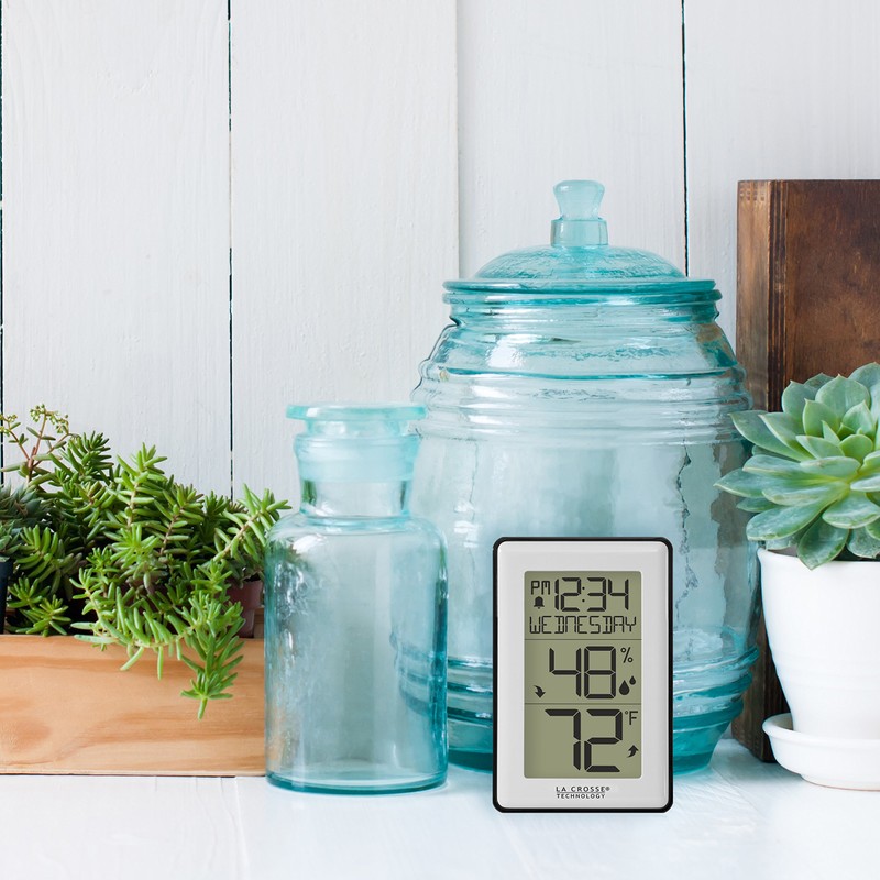 La Crosse Technology 308-1911 Indoor Temperature Station with Humidity Alerts