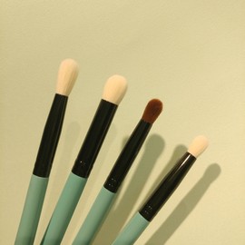 Eyeshadow Brush (Cylindrical) - Base & Nose Shading (Cylindrical) / 아이섀도우 브러쉬(원통형) - 베이스&노즈쉐이딩(원통형)