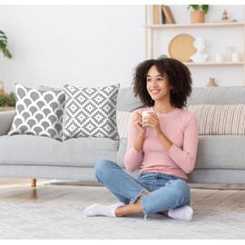 4pcs Grey Simple Print Throw Pillow Covers Spring Summer Pillow Covers 18x18 Outdoor Patio Easter Garden Farmhouse Décor Outside Bench Chair Decorative Cushion Decoration for Bed Couch Sofa