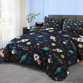 Pamnest Quilt Set Twin Size, Space Moon Universe 2 Pcs Soft Bed Cover Bedding Set for Kids and Adults, Rockets Planets Stars Lightweight Bedspread Coverlet with Pillow Sham for All Season