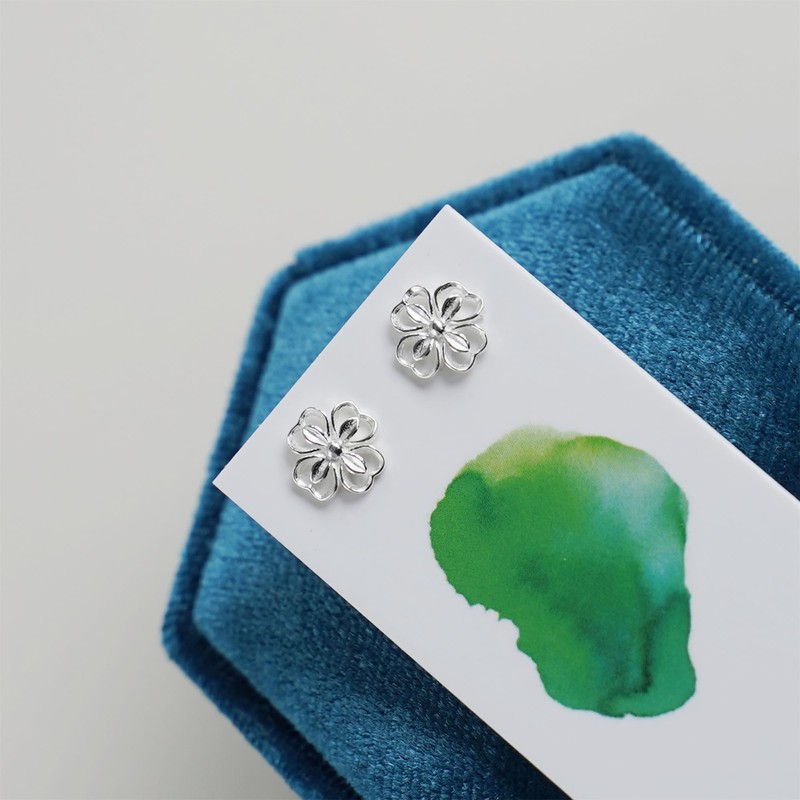 Fine Silver Lucky Four-Leaf Clover Screw Back Beaded Stud Earrings