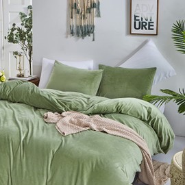CLOTHKNOW Green Velvet Queen Bedding Sets 3Pcs Sage Green Duvet Cover Sets Green Bedding Cover Queen Green Flannel Bedding Duvet Cover Sets Queen