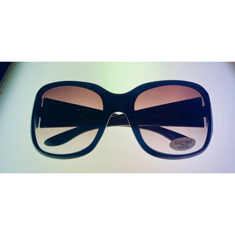 Ellen Tracy Womens Plum Plastic Rectangle Sunglass, Gradient Lens 508.