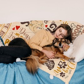 Dog Lovers Gifts for Women, Dog Mom Blanket and Throw 50x60 Inch, Dog Mom Gifts for Women, Just A Girl Who Loves Dogs, Dog Gifts for Women for Thanksigiving Christmas