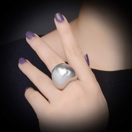 Mytys Statement Dome Ring Chunky Gold Fashion Rings for Women Modern Sculptural Oversized Bold Cocktail Ring Trendy Minimalist Metal Jewelry Gift (Silver, 10)