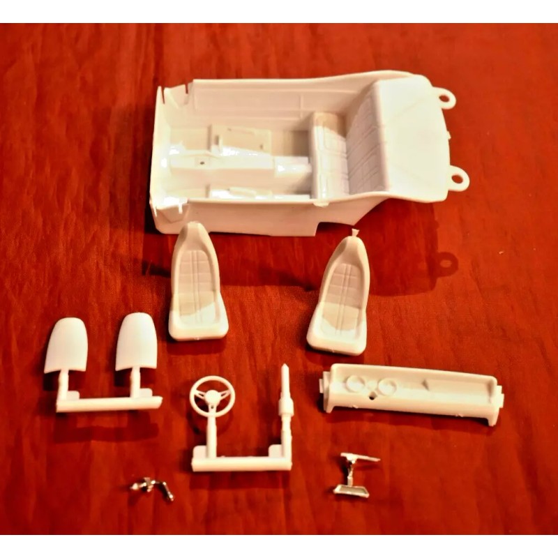 MPC 1971 Dodge Demon Interior 1/25