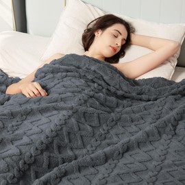 Aganear Fleece Blanket King Size - Lightweight Portable Plush Fuzzy Cozy Soft Blanket for Couch, Sofa, Bed, Office, Breathable and Skin-Friendly Blanket for All Season Accessories(108"x90", Gray)