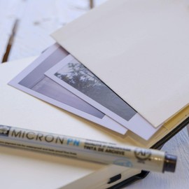 Sakura Sketch Notebook-80 Sheets, Black Pages, 12 x 12 cm