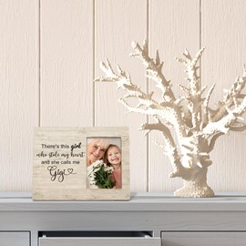 Yorhifa Gigi Picture Frame, Gigi Gifts for Grandma, Grandma Photo Frame, Mothers Day Gifts for Gigi Grandma from Granddaughter, There’s this Girl She Calls Me Gigi Picture Photo Frames 4x6