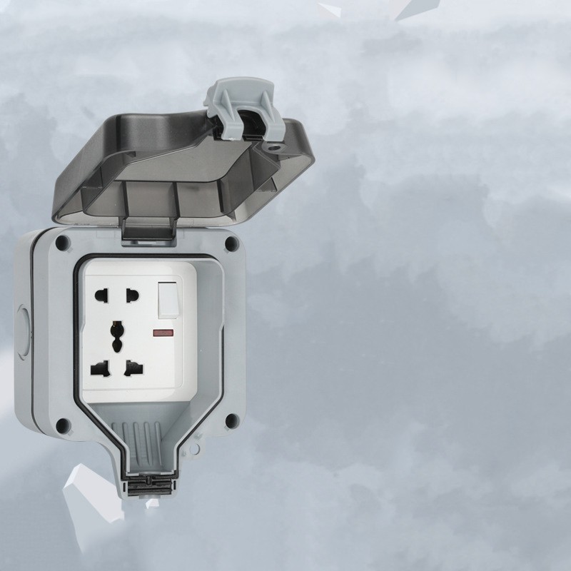 Outdoor Waterproof Socket IP66 Corrosion Resistance Anti Splashing Wall Mounted