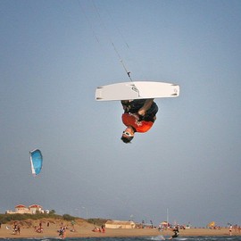 Ocean OCN-1112-3 Floating Sunglasses, Wraparound Shape, UV Protection, Impact Resistant Coated Lenses, Recycled Material, Shiny White (Polarized Smoke Lenses)