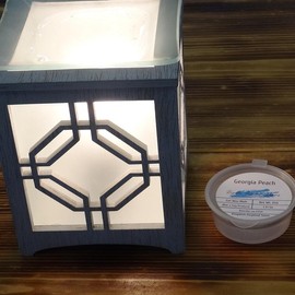 Scented Gel Wax Melts. Won't splash when bumped or knocked over and easy to peel out when you want to change the scent. Many different scents to choose from. - Scent: Georgia Peach