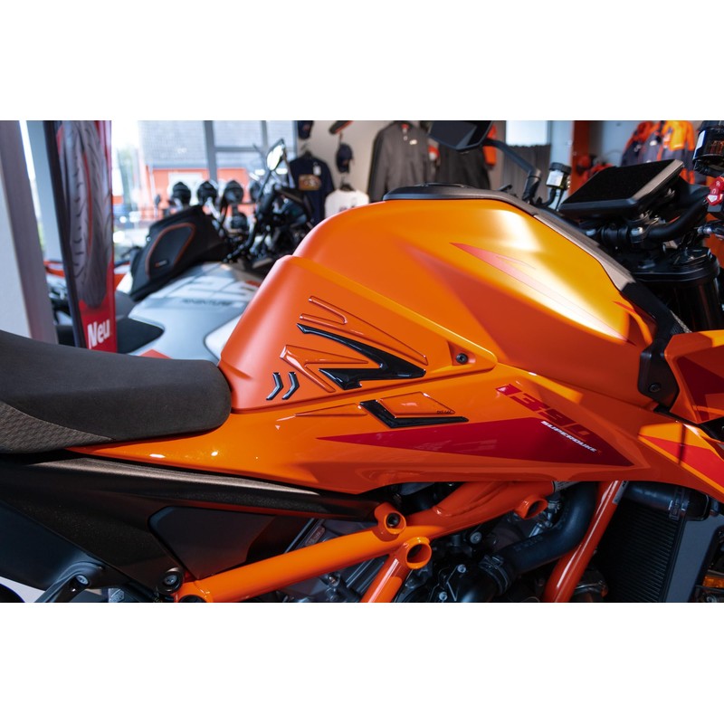 Tankpad Compatible with KTM 1390 Super Duke R Tank Protector