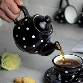 City to Cottage Ceramic 26oz Teapot, Coffee Pot, Tea Pot for Bloomig and Loose Tea Leaf, Handcrafted Premium Teaware, Black and White Polka Dot Tea Pot for Serving Tea and Coffee Teapot for Tea Lovers