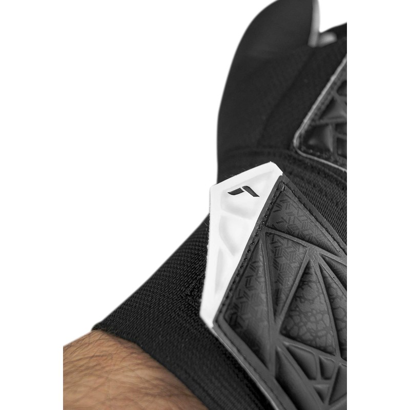 Reusch Attrakt Starter Solid Junior Goalkeeper Gloves for Children for