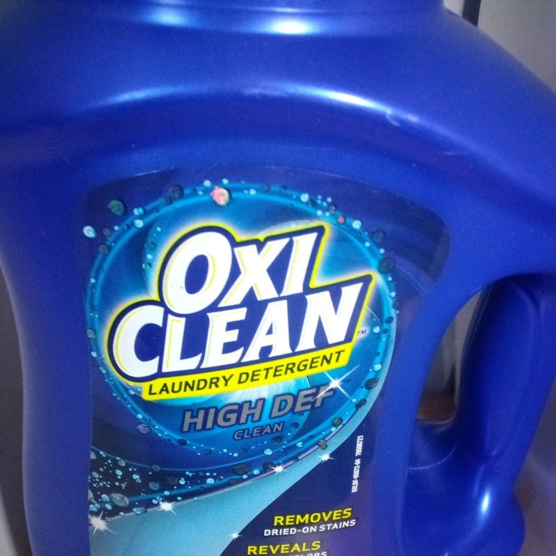 OxiClean Liquid Laundry Detergent Sparkling Fresh High Def Clean 40