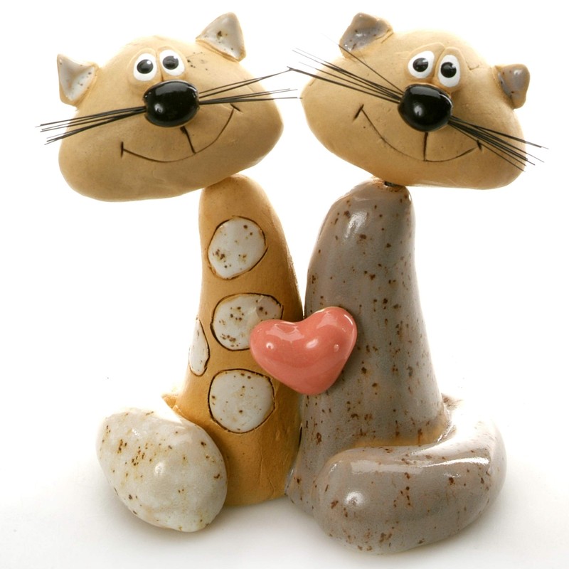 EnigmaSupplies Whimsical Ceramic Tabby Cat Duo Embracing a Heart
