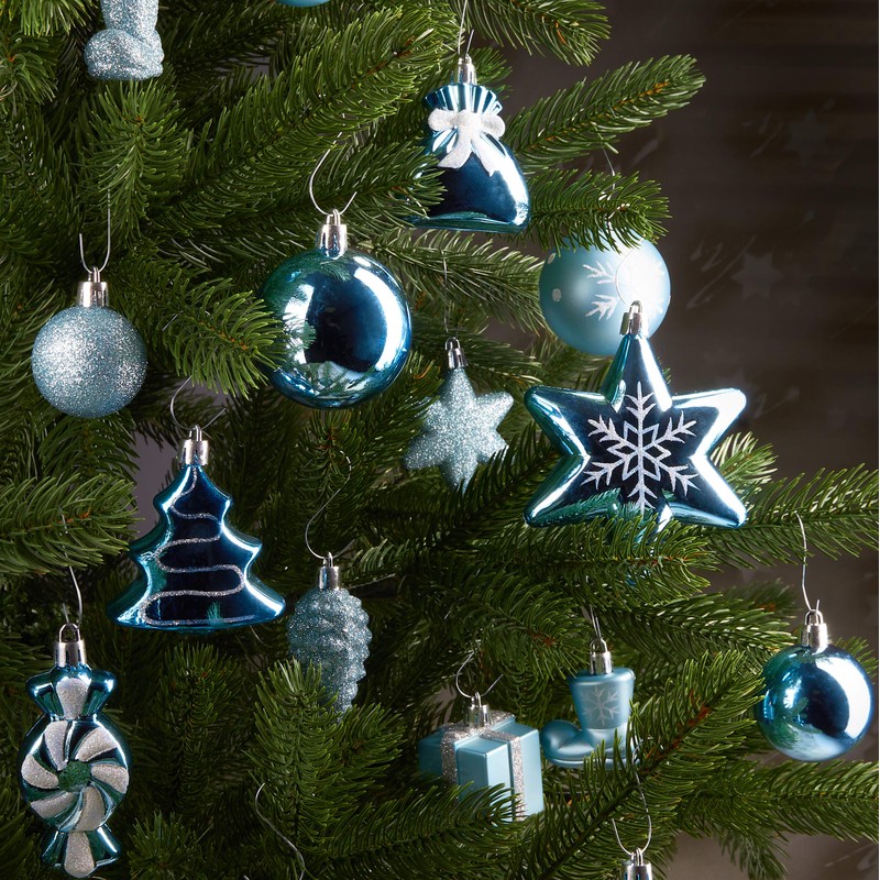Brubaker 77-piece set Christmas tree decorations with baubles, stars, boots,