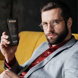 Regrowe - Bálsamo de Crecimiento de Barba Fortificado Regrowe Plus 5% - Adicionado con Queratina, Aloe Vera, Vitamina E, Complejo de aminoácidos miner