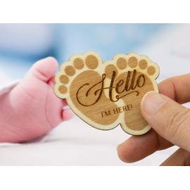 Summer-Ray 50pcs Wooden Baby Feet Baby Shower Tag with Wooden Peg Favor Tags (Hello I'm Here)