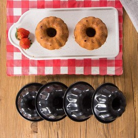 MGGi - Juego de 4 moldes para tartas con tubo estriado, antiadherentes en pulgadas, molde de acero al carbono negro para horno para magdalenas, magdalenas, brownie, pudín, bavarois, jello, flan