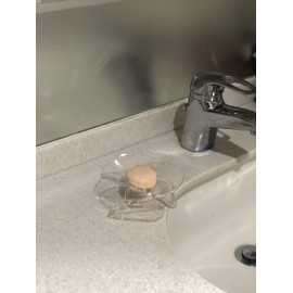 Clean your washbasin! A new compact and functional crystal soap holder
