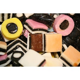 Bayside Candy English Licorice Allsorts Candy, Assorted Flavors (2LB)